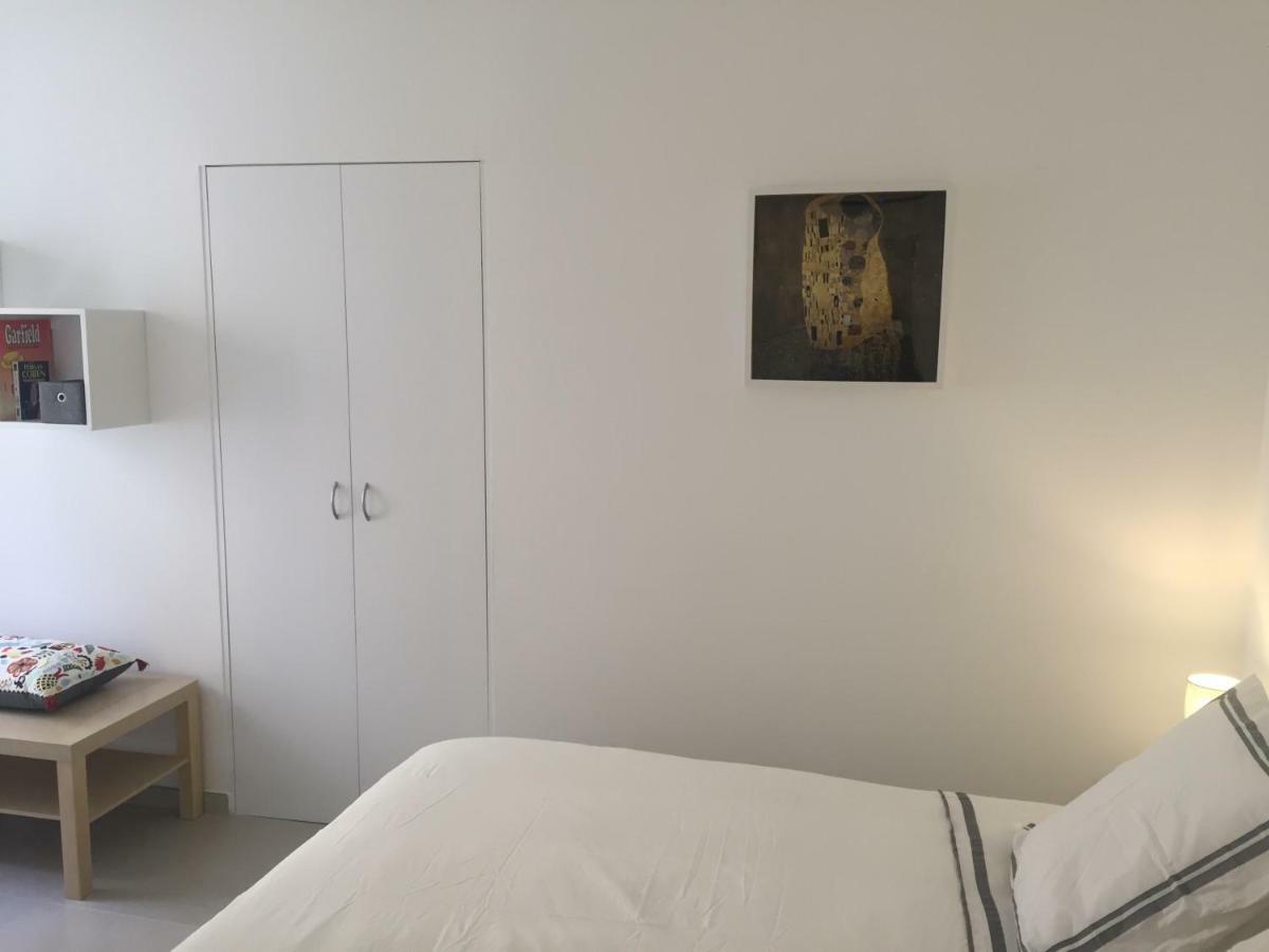 Menton 2 Pieces Climatise A Cote De La Plage Rue Palmaro 外观 照片