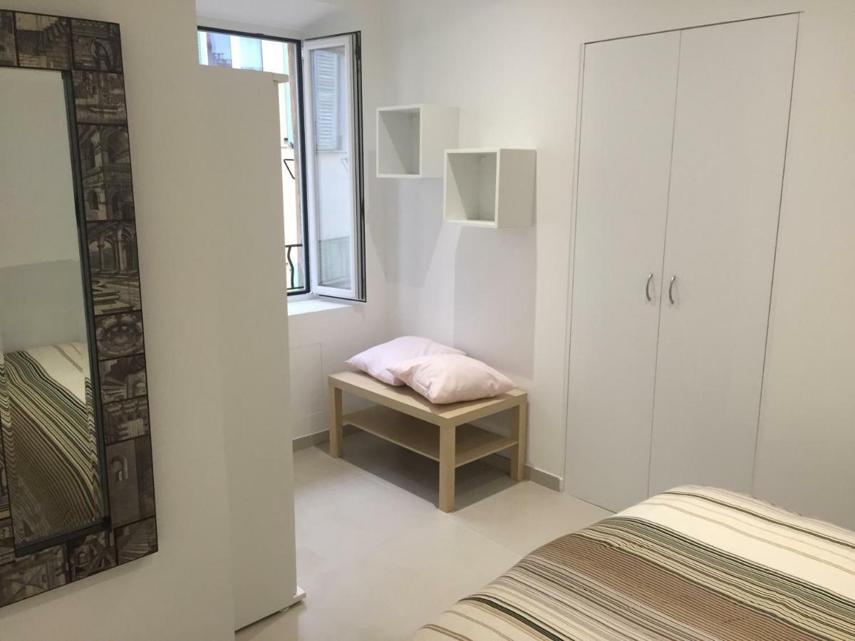 Menton 2 Pieces Climatise A Cote De La Plage Rue Palmaro 外观 照片