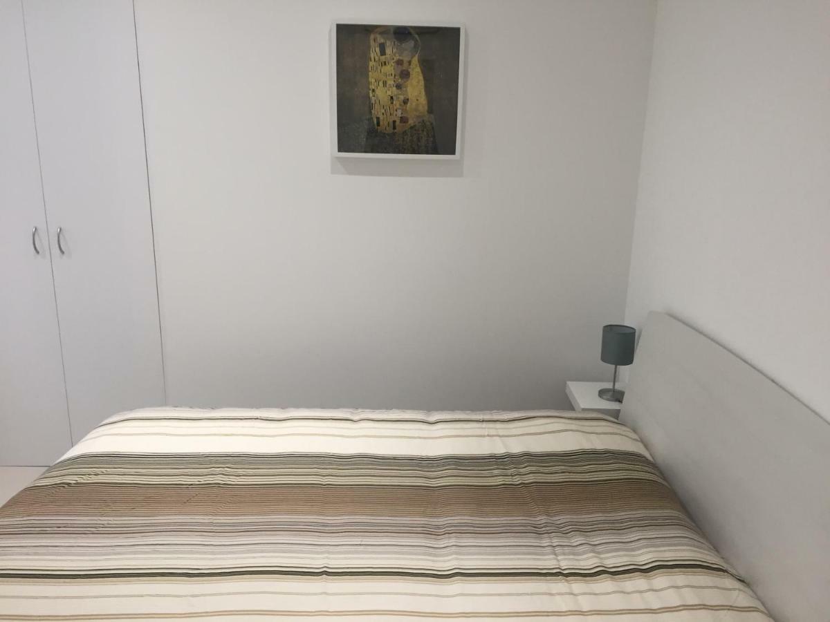Menton 2 Pieces Climatise A Cote De La Plage Rue Palmaro 外观 照片
