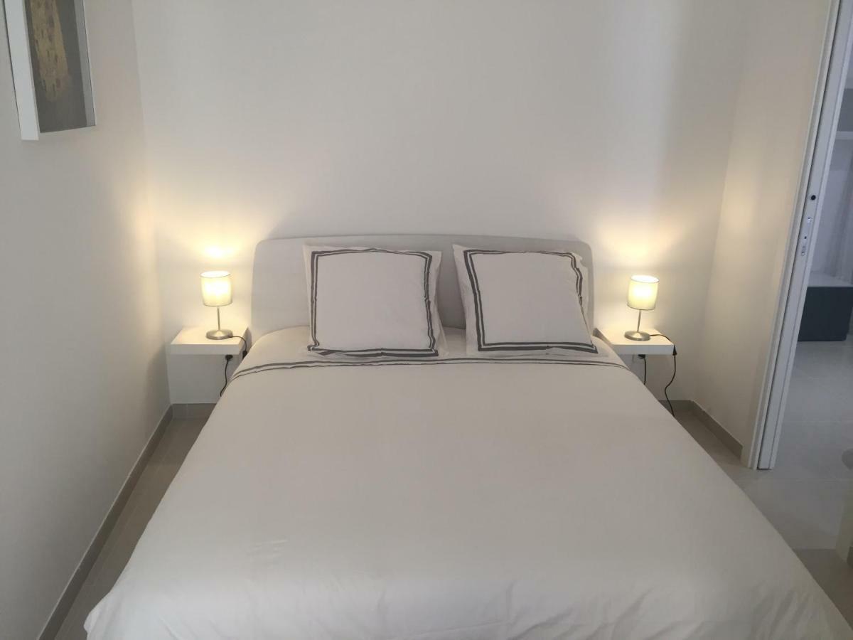 Menton 2 Pieces Climatise A Cote De La Plage Rue Palmaro 外观 照片